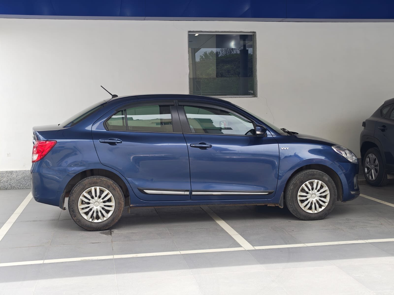 MARUTI SUZUKI DZIRE VXI MT